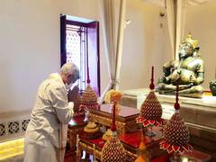 
      
        Jaishankar offers prayers at Devasthana in Bangkok
      
      