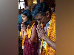 
      
      Rishi Sunak visits temple with wife to celebrate Janmashtami
      
      
