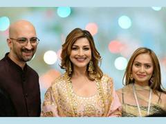 
      
      Sonali Bendre, Utsav Dholakia add glamour to 