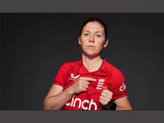 
      
      Heather Knight undergoes hip surgery, to stay out of action
      
      