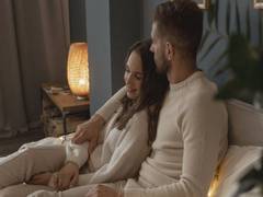 
      
      Animal study finds testosterone encourages 'cuddling'
      
      