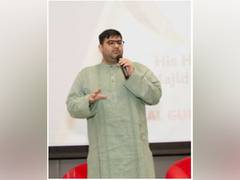 
      
      Nahbit Kapur advances for a global change
      
      
