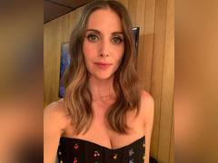 
      
      Alison Brie reacts to her show 'GLOW' cancellation by Netflix
      
      