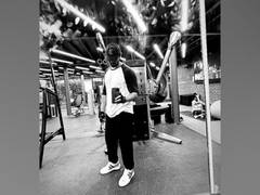 
      
      Kartik Aaryan drops a new mirror selfie from gym
      
      