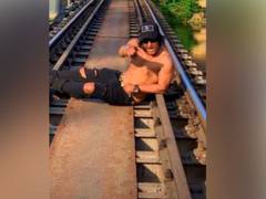 
      
      Salman Khan's doppelganger Azam booked
      
      