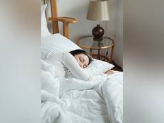 
      
      Lack of sleep is linked with overweight and obesity
      
      