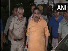 
      
      WB: CBI court judge gets 'threat letter' seeking Mondal's release
      
      