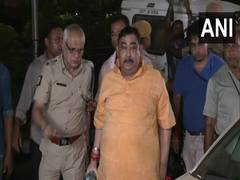 
      
      Mondal case: Lawyers write to CJI over 'threat letter' to judge
      
      