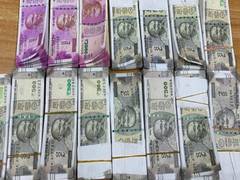 
      
      Bareilly Police busts fake currency racket
      
      