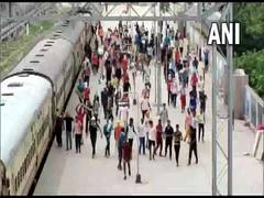 
      
      Maharashtra: 18 people stuck in lift at Andheri railway station
      
      
