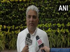 
      
      Bhupender Yadav particiaptes in 75-day cleaning campaign
      
      