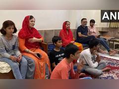 
      
      Asia Cup 2022: Avesh Khan's father says India must win...
      
      