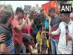 
      
      Girl who was set on fire in Jharkhand's Dumka succumbs to burns
      
      