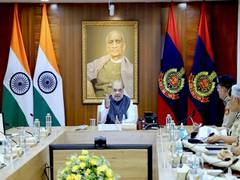 
      
      Shah visits Delhi Police HQ, holds meeting with top brass
      
      