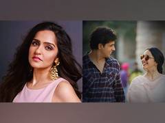 
      
      67th Filmfare: Asees Kaur receives Best Playback Singer award for
      
      