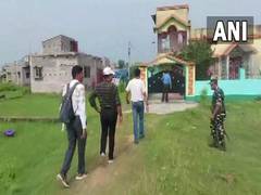 
      
      Cattle smuggling case: CBI searches underway in Bolpur, Kolkata 
      
      