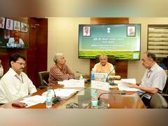 
      
      No eligible farmers should be deprived of PM-Kisan: Tomar
      
      