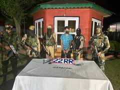 
      
      J-K Police arrests one hybrid LeT terrorist from Sopore
      
      