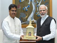 
      
      Tripura CM meets PM Modi, discusses developmental matters
      
      