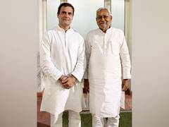 
      
      Nitish Kumar meets Rahul Gandhi, discusses 2024 poll strategy
      
      