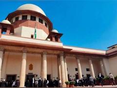 
      
      SC grants bail to Kerala journalist Siddique Kappan
      
      