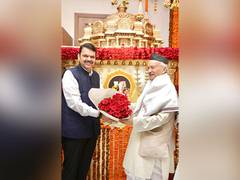 
      
      Governor Koshyari visits 'Sagar', worships Lord Ganesha
      
      