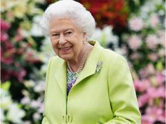 
      
      5 outfits of Queen Elizabeth II that had hidden messages
      
      