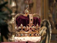 
      
      Not just Kohinoor, these precious items were also taken away...
      
      