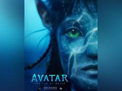 
      
      Cameron shows several scenes from 'Avatar: The Way of Water' 
      
      