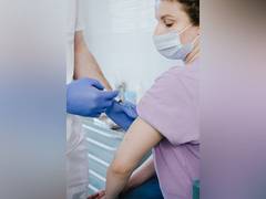
      
      Study suggests flu shot may lower risk of stroke
      
      