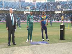 
      
      Asia Cup 2022: Pakistan win toss, elect to field first...
      
      