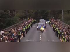
      
      Queen Elizabeth's coffin arrives in Edinburgh, Scotland 
      
      