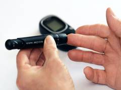 
      
      Minimum blood sugar levels to avoid diabetes related problems
      
      