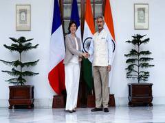 
      
      Jaishankar welcomes French Foreign Minister Catherine Colonna
      
      