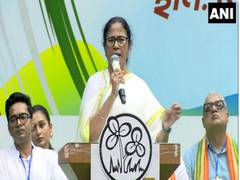 
      
      WB: Mamata Banerjee accuses BJP workers of violence
      
      