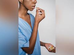 
      
      Obese women taking birth control pill likely to have blood clots 
      
      