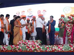 
      
      PM Narendra Modi inaugurated Mega Free Medical Camp at Olpad
      
      