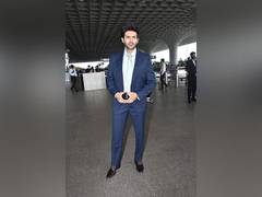 
      
      Check out this suited booted look of Kartik Aaryan
      
      