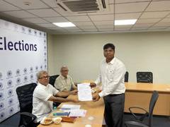 
      
      Dilip Tirkey files nomination for Hockey India president post
      
      