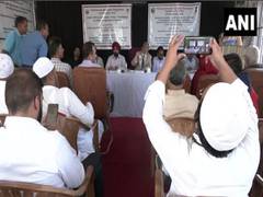 
      
      J-K: Administration organises saffron cultivation training
      
      