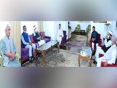 
      
      Delegation of United Ullmah-i-Ahlli Sunnah calls on J-K Lt Guv
      
      