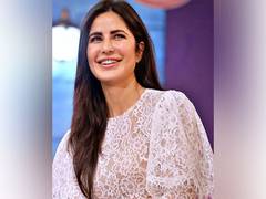 
      
      Fans shower love on Katrina as she marks 19 years in Bollywood
      
      