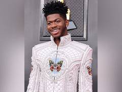 
      
      Lil Nas X offered pizza to religious protestors
      
      