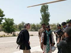 
      
      Angelina Jolie visits Pak to support people affected by floods
      
      