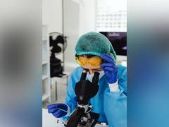 
      
      People with HIV, hepatitis C develop high risk of heart attack
      
      