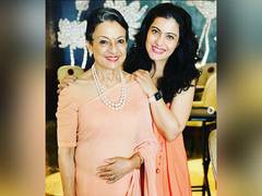 
      
      Kajol pens down heartfelt note for mother Tanuja on her birthday
      
      
