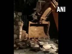 
      
      Demolition of Vanatara Resort underway in Rishikesh
      
      
