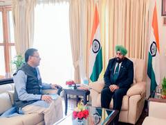 
      
      Uttarakhand: CM Dhami calls Governor Singh in Dehradun
      
      