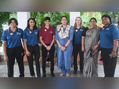 
      
      Smriti Irani meets all-women match officials of LLC 
      
      