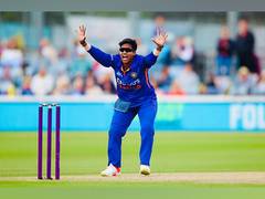 
      
      Deepti 'Mankading' England's Charlotte Dean divides cricketers
      
      